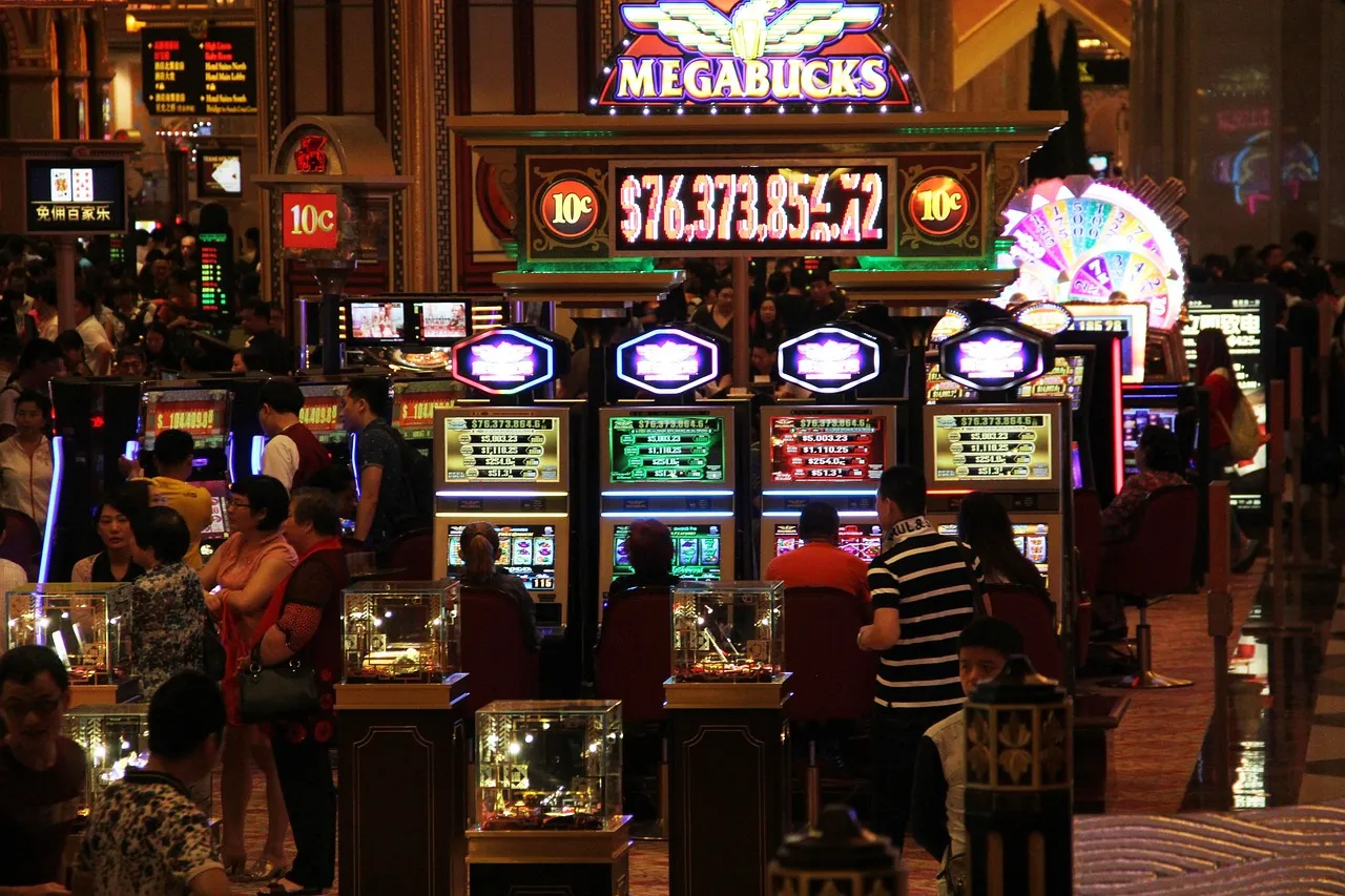 Slot machine display showing winning combination